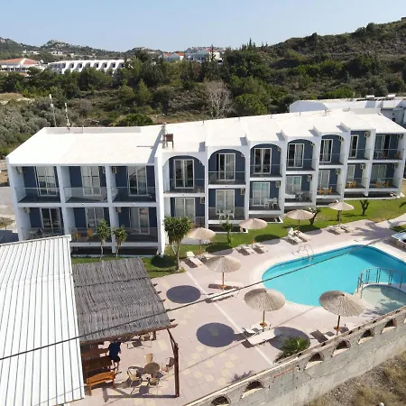 Kantas Hotel 2*
